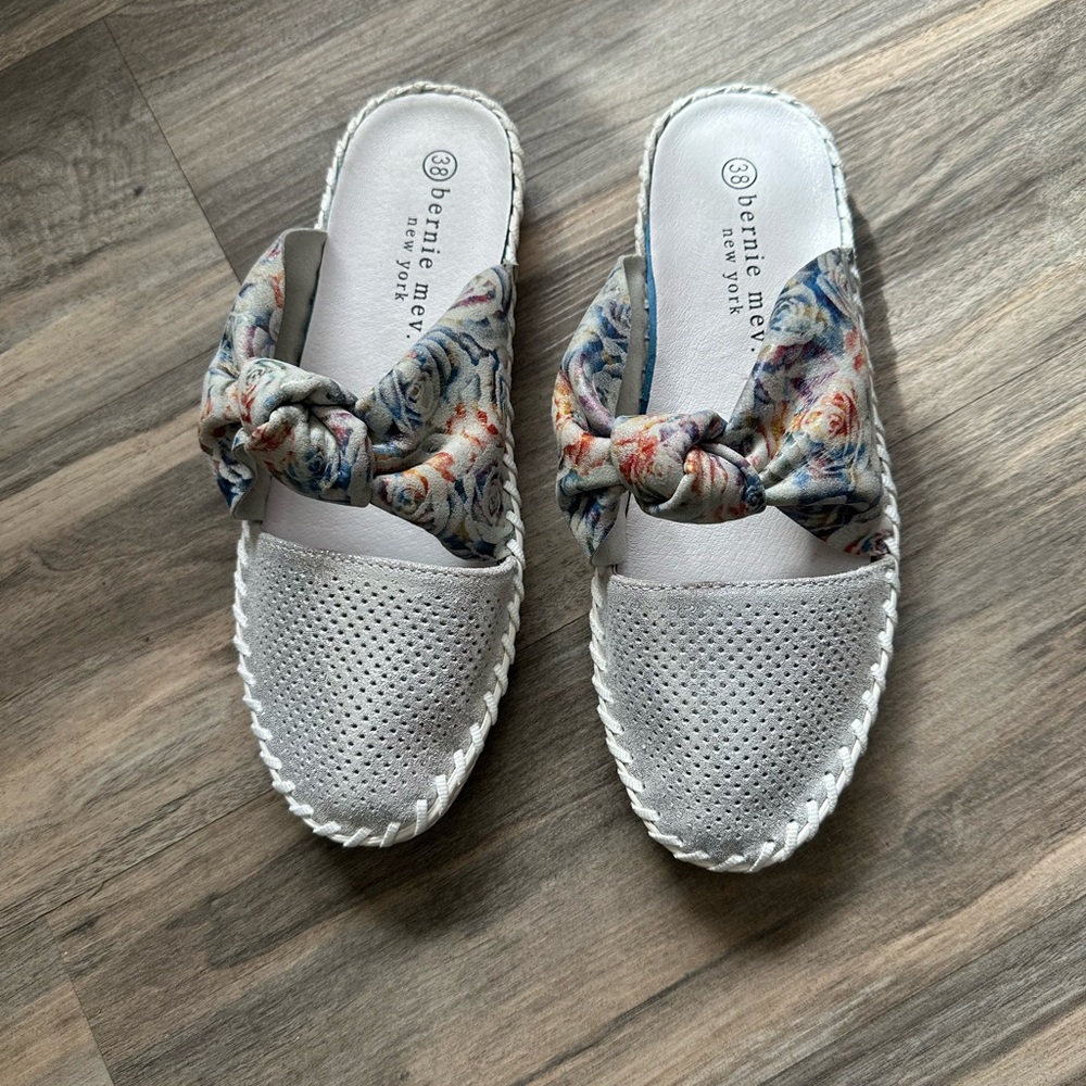 Bernie Mev Perforated Knot Slip-On Espadrilles